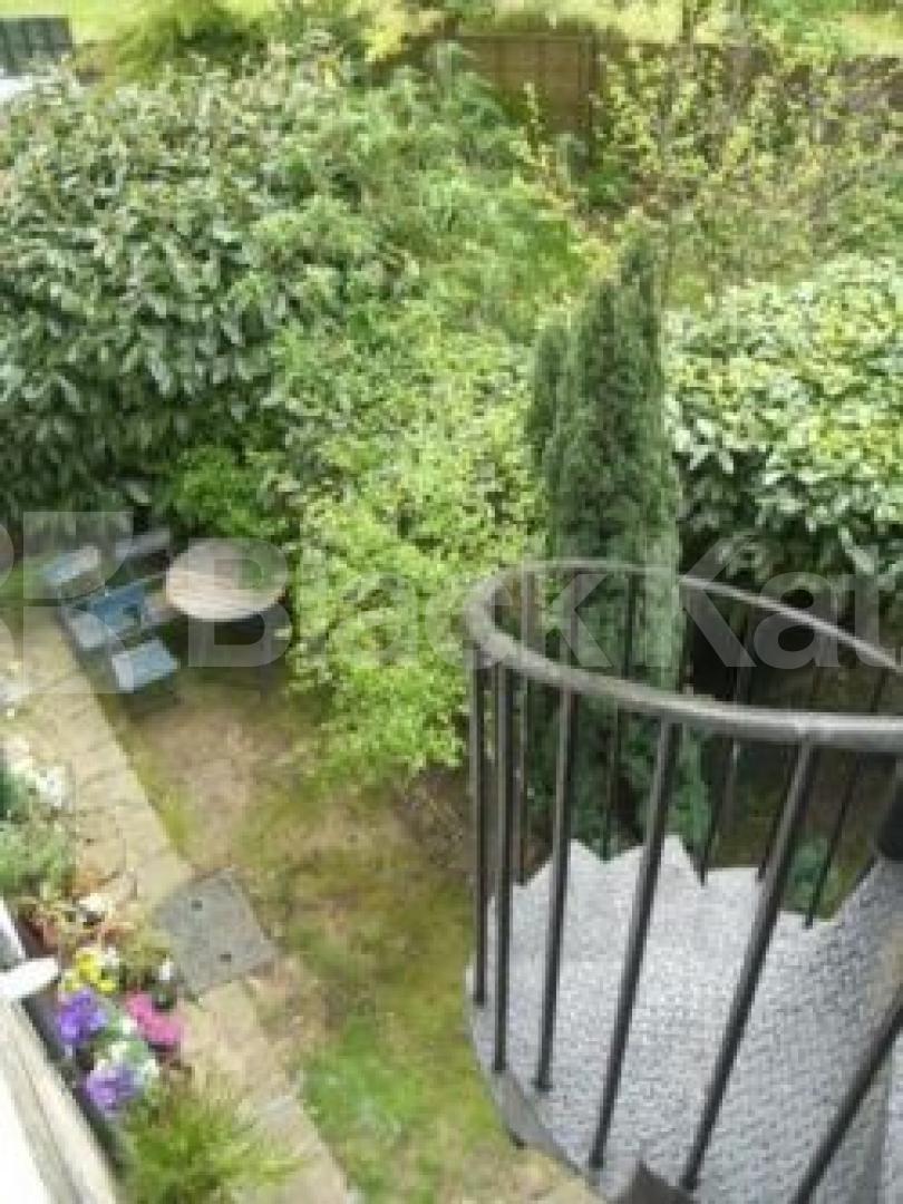 			3 Bedroom, 1 bath, 1 reception Flat			 Muswell Hill, MUSWELL HILL N10